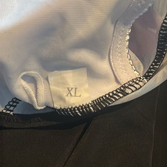 Women’s Black Floral Tankini Two Piece Swimsuit Boy Short Bottoms Size 10 NEW - Picture 8 of 11